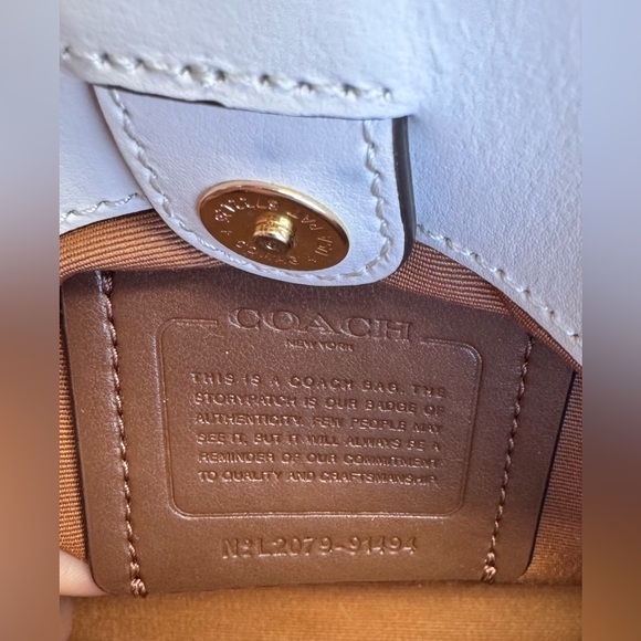 COACH MINI LILLIE CARRY ALL - Picture 7 of 8